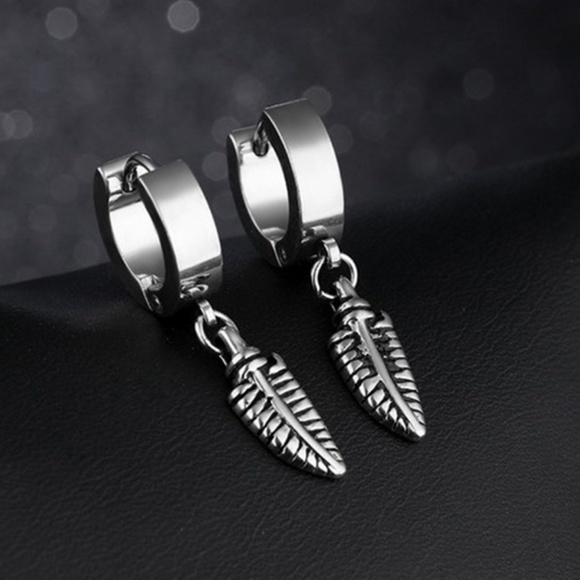 Feather Leaves Dangle Huggie Hinge earrings - Picture 3 of 8